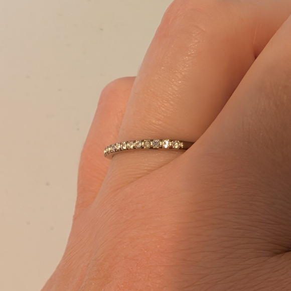 Women's Ring - Picture 2 of 5